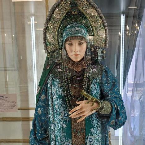Малахитовая шкатулка
